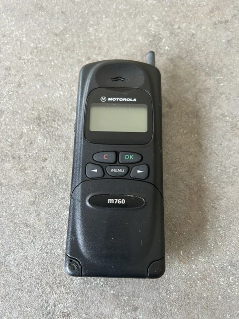 1997 Motorola M760 (MP1-1B11) telefono cellulare flip