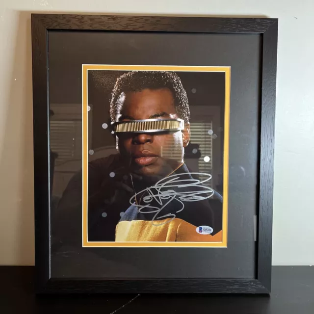 LeVar Burton as Geordi La Forge - Signed 8x10 Photo - Star Trek: TNG - Beckett