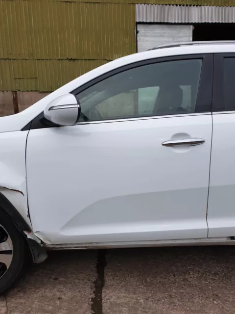 Kia Sportage SL MK3 2010 - 2015 Passenger Side Front Bare Door White WD (Damage)