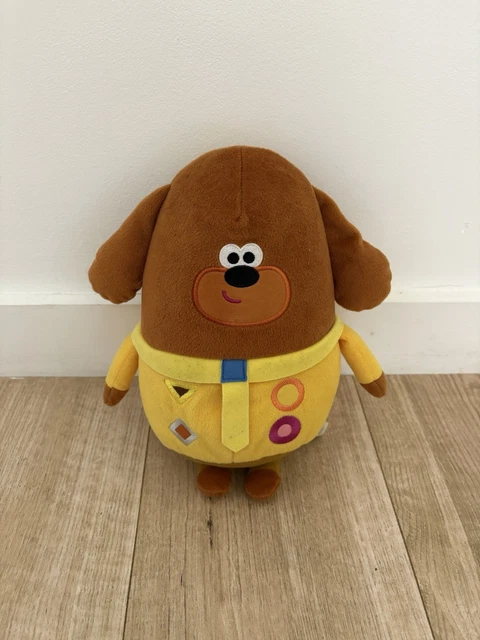 hey-duggee-talking-soft-toy-plush-bbc-interactive-sound-teddy-working