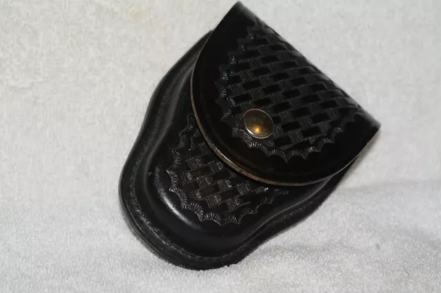 Bianchi #35  Carrier Size 1 Hand Cuff Pouch