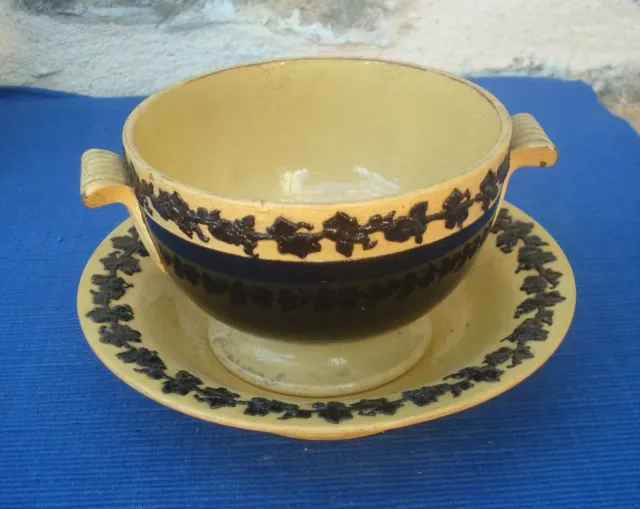 V52 Rare Bol et Sous Tasse Faience Sarreguemines XIXe Noir & Jaune Decor Vigne