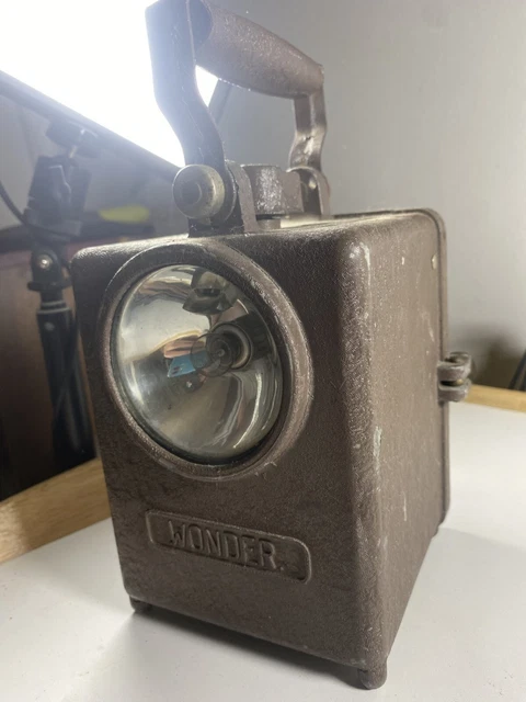 Lanterne Wonder Cheminot - Ancienne - Pile Type Fanal - France