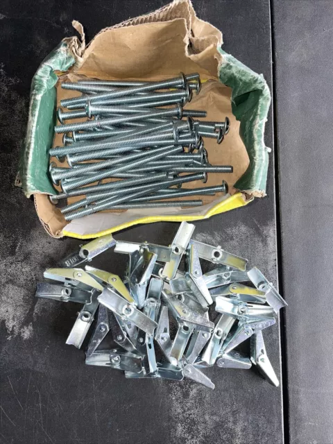 Dottie TBC44 Toggle Bolts 1/4” x 4” partial box 35