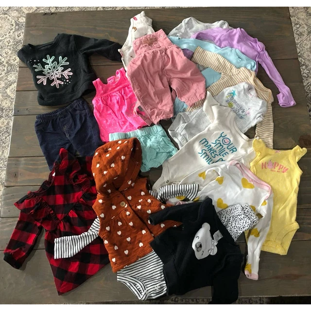Newborn baby girl Carters clothes 19 piece lot