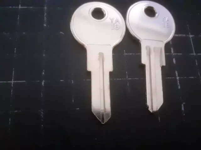 2 x SILCA YA 18  Key Blanks (3190)