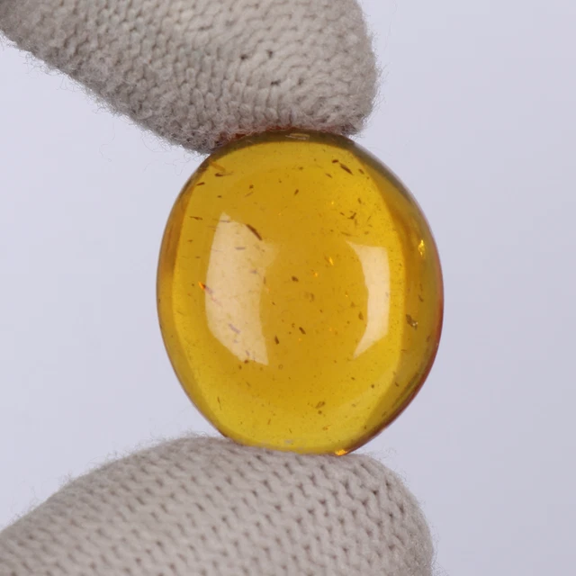 Oval Schliff 8.9 Karat Original Bernstein Cabochon Orange Farbe für Anhänger