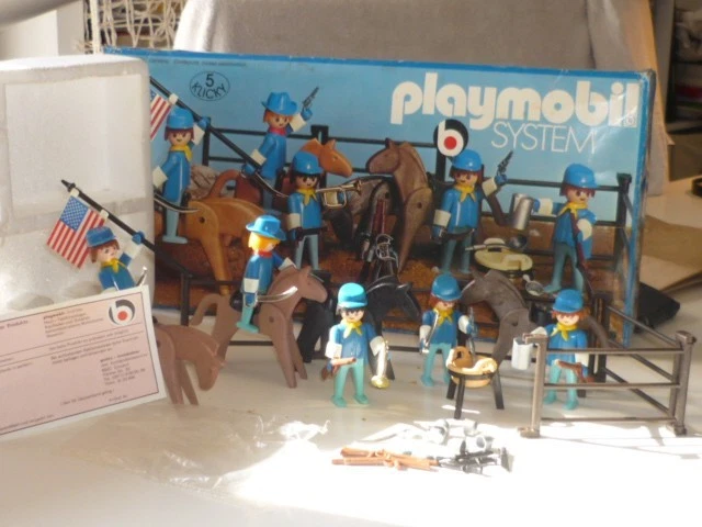 JC25 PLAYMOBIL JUNIOR - FERME AVEC TRACTEUR ET ANIMAUX #71656 JC25 PLAYMOBIL JUNIOR - FERME AVEC TRACTEUR ET ANIMAUX #71656