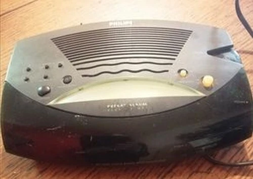 RADIO REVEIL PHILIPS  AJ3630 radio night light  analogique testé fonctionne ok