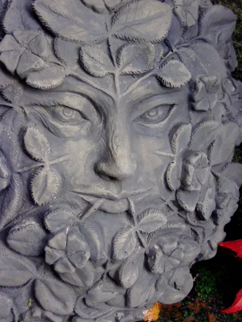 RELIEF Elfengesicht ELFE Wandrelief Greenman Steinfigur frostfest patiniert 3