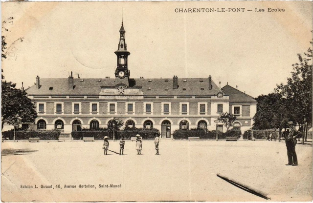 CPA AK Charenton Le Pont- Les Ecoles FRANCE (1282275)