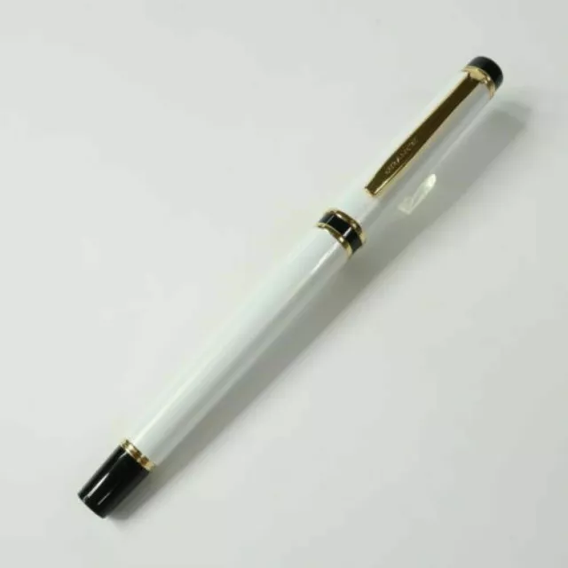 Pilot Namiki Grance Fountain Pen Pearl White Fine Medium Nib FGRC-12SR-PWFM