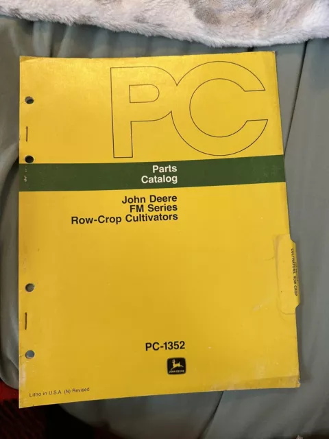John Deere FM Series Row- Crop Cultivators PC- 1352