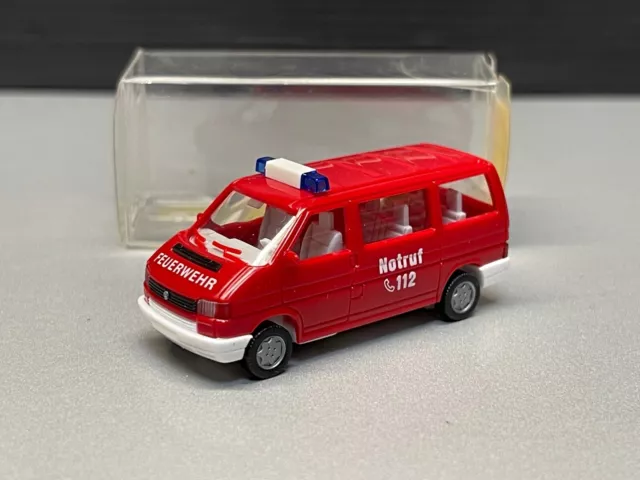 Volkswagen VW T4 Feuerwehr Caravelle Personen Bus Transporter Wiking H0 1:87 OVP