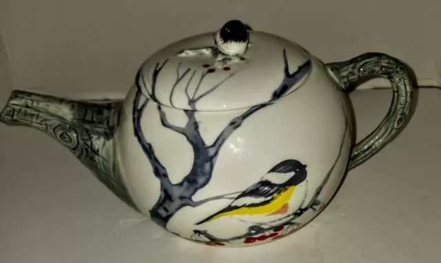 Stonewared Cardinal & Chickadee Bird Teapoy
