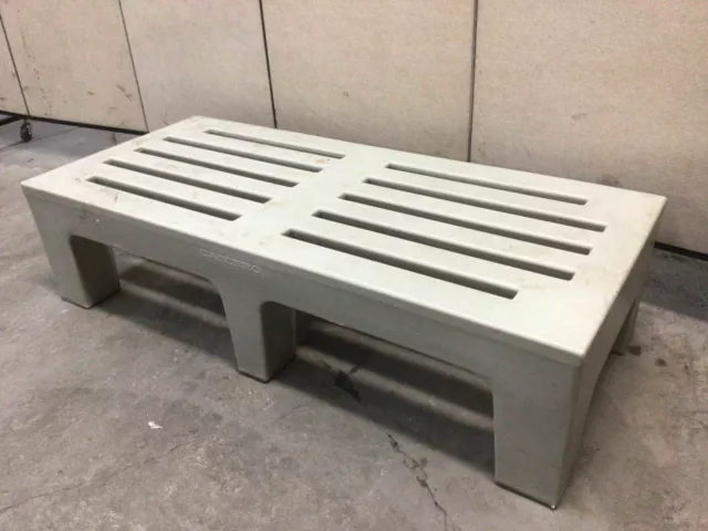 Cambro Dunnage Rack 48x21x12 pallet stand