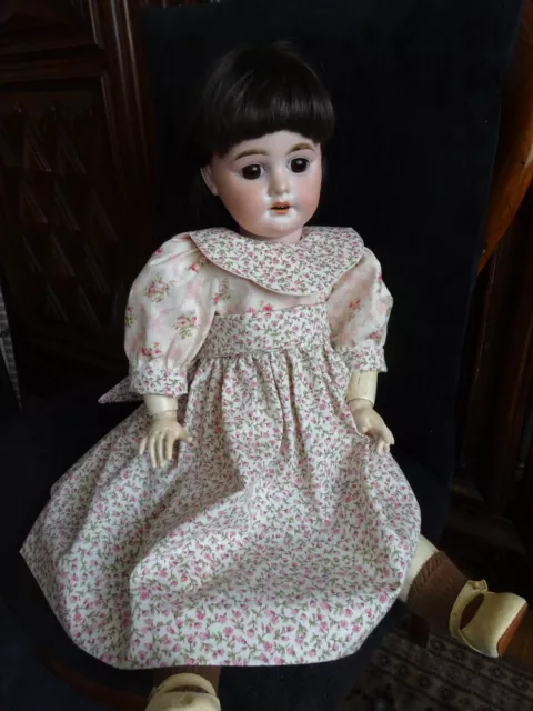 ROBE DE POUPÉE Ancienne Soie EUR 10,00 - FR