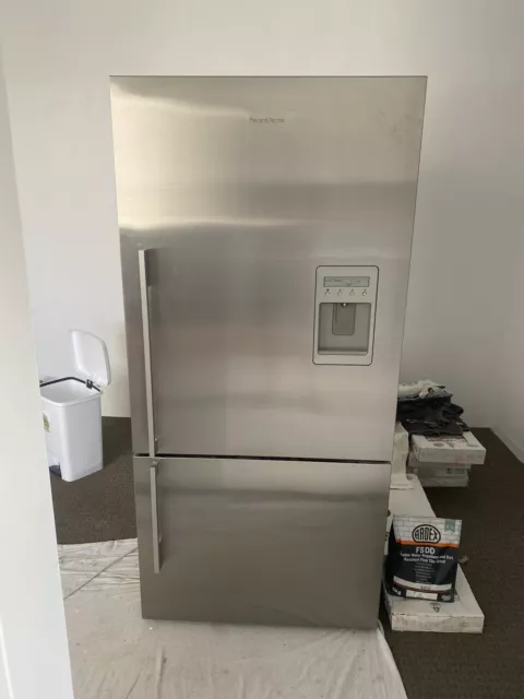 Coolroom/Freezer Door Latch DH036 and 3x 1460 Hinges Kit - BUY ONLINE