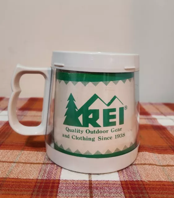 Vintage REI 10 oz Plastic Travel Mug