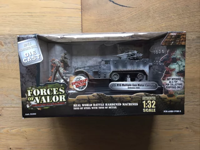 Forces Of Valor 81203 Diecast US Army Winter Camo M16 Quad AA Gun Halftrack 1/32