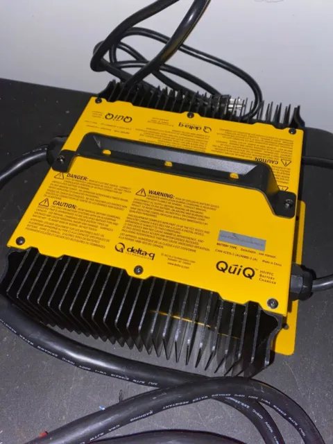 Delta-Q QuiQ Off-Board 24V Battery Charger 913-2400