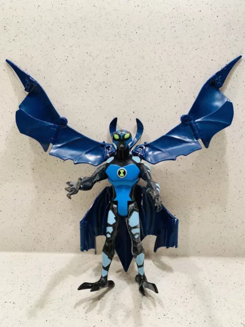 Ben 10 Omniverse Big Chill Alien Action Figure Bandai with Wings - Very  Rare HTF