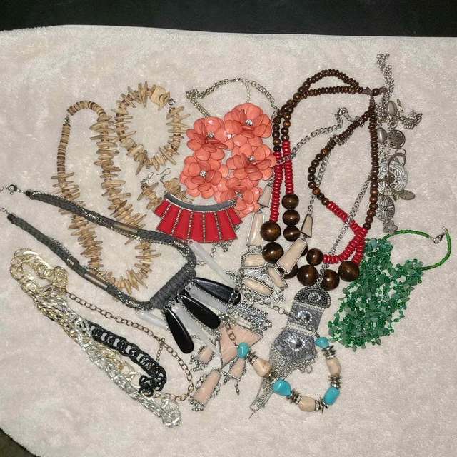 Lote de 13 piezas de collar artesano revendedor revendedor limpieza patrimonial sin clasificar de colección e Y2K-presente