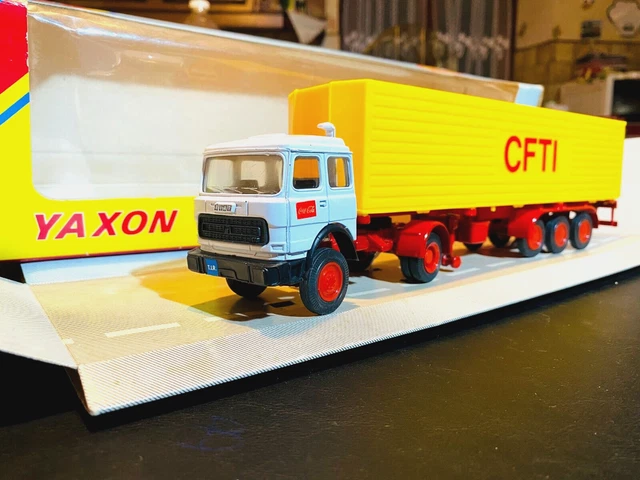 Miniature OLD CARS 1:43 - Camion Iveco Multicolore, édition Rare En Boîte