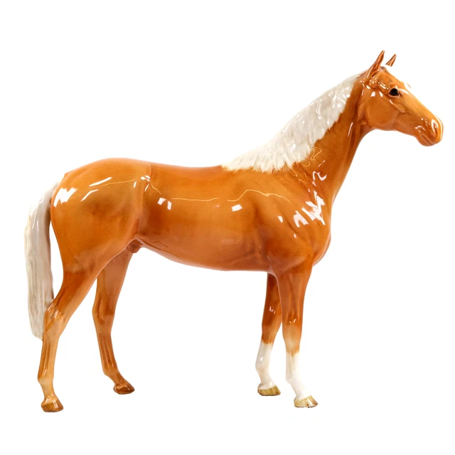 Ancienne figurine cheval blanc taché gris en porcélaine signé beswick