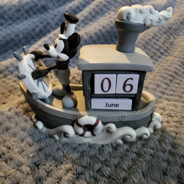 PRECIOUS MOMENTS DISNEY Steamboat Willie Mickey Mouse Perpetual