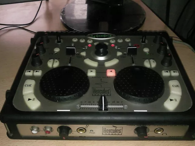 mesa dj hercules console dj mk2 con targeta 5.1