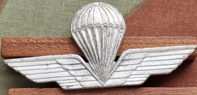 DISTINTIVO BREVETTO METALLICO Paracadutista Pará Paracadutisti Folgore ...
