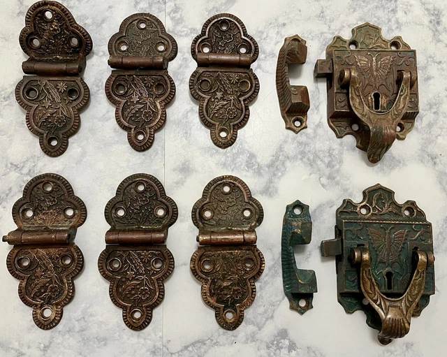 Antique Brass Victorian Door Ice Box Lock Latch Butterfly Hinge Set