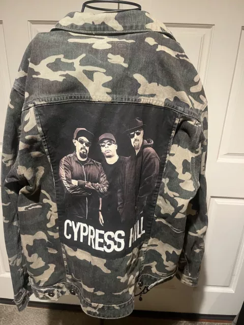 LTD EDITION CYPRESS HILL 91 COTTON ON CAMO DENIM JACKET  Size L UNISEX