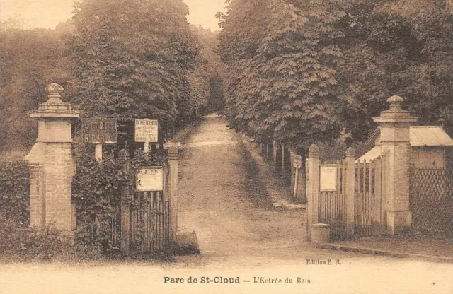 Parc St-Cloud - l'entrée du bois