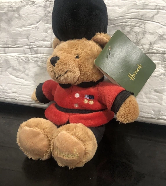 Harrods guardsman 2025 bear