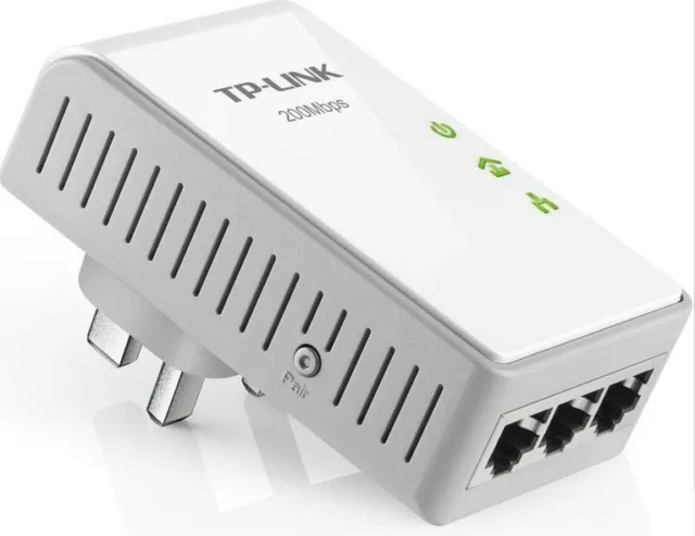 FRITZ!Box International - New FRITZ!Powerline 546E: Our new FRITZ!Powerline  546E is a multifunctional device that allows network devices to be linked  over powerline, Wireless N and two LAN ports. FRITZ!Powerline 546E also