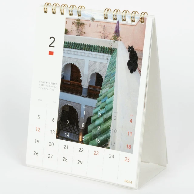 Greeting Life 2024 calendar 12 months with a cat who traveled to Europe Tabletop 3