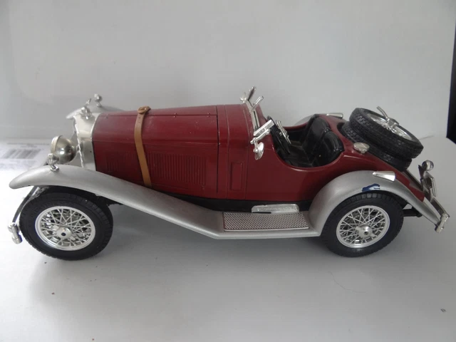 Burago 1/18 Mercedes Benz SSK 1928 - Modèle 3509 - Avec Boîte D'origine Et Socle Bois