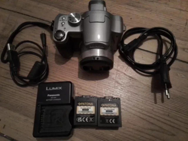 Panasonic Lumix DMC-FZ8 Kamera Digitalkamera - silber gebraucht