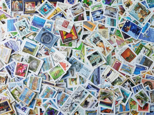 CHANNEL ISLANDS & ISLE OF MAN - 50 Grams Kiloware - Stamps On Paper