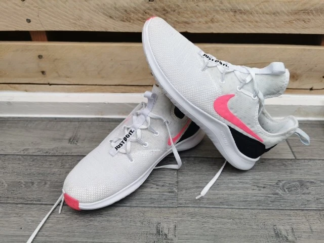 Free tr 8 women's training shoes white / pink online