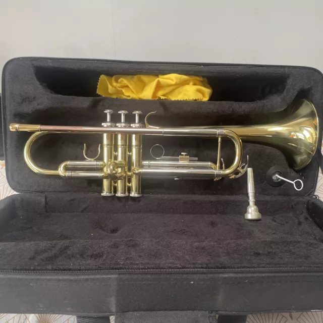 John Packer Trumpet With Mouth Piece, Case & Music Book JP051