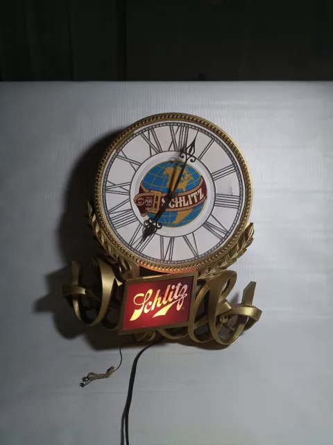 Vintage Wall Lighted Schlitz Beer Clock good working condition