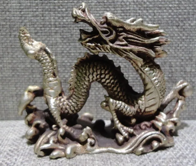Chinese old bronze copper dragon statue