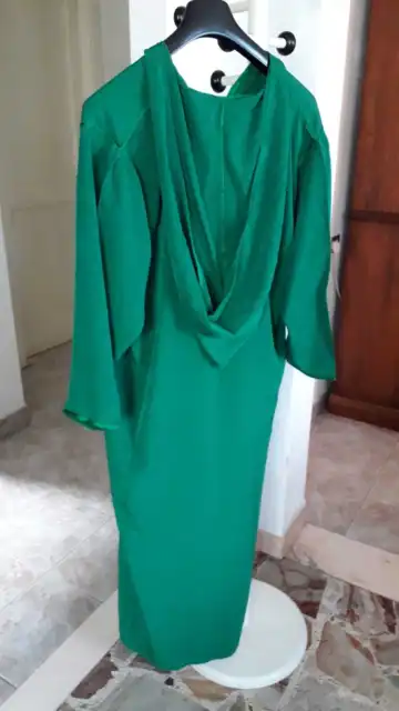 Abito Tradizionale Marocchino Femminile con cappuccio , colore Verde . 2