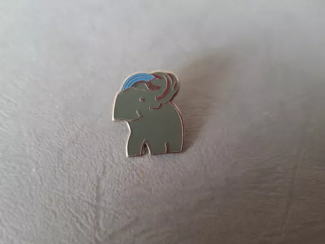 Pin's ANIMAUX - Elephant