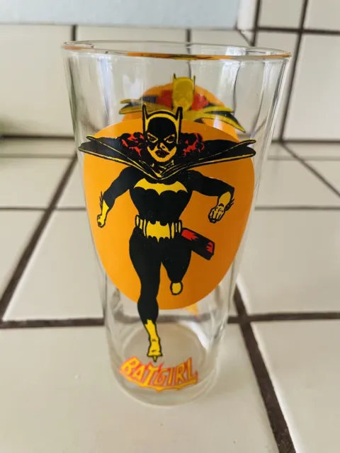 Vintage 1976 DC Comics Batgirl Collectors Pepsi Super Series Drinking Glass 16oz