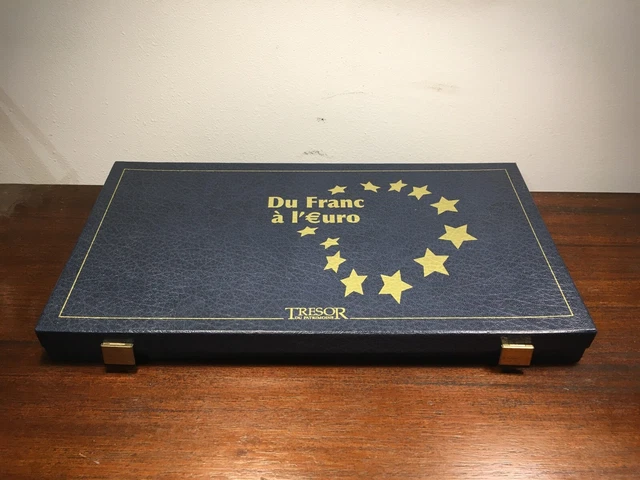 Coffret Vide Trésor du Patrimoine du Franc à L'euro pour 32 Médailles (9-39)