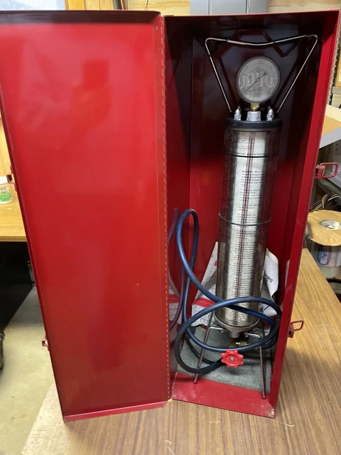ROBINAIR DIAL-A-CHARGE CHARGE CYLINDER with HEATER and CARRY CASE R12, R22, R502